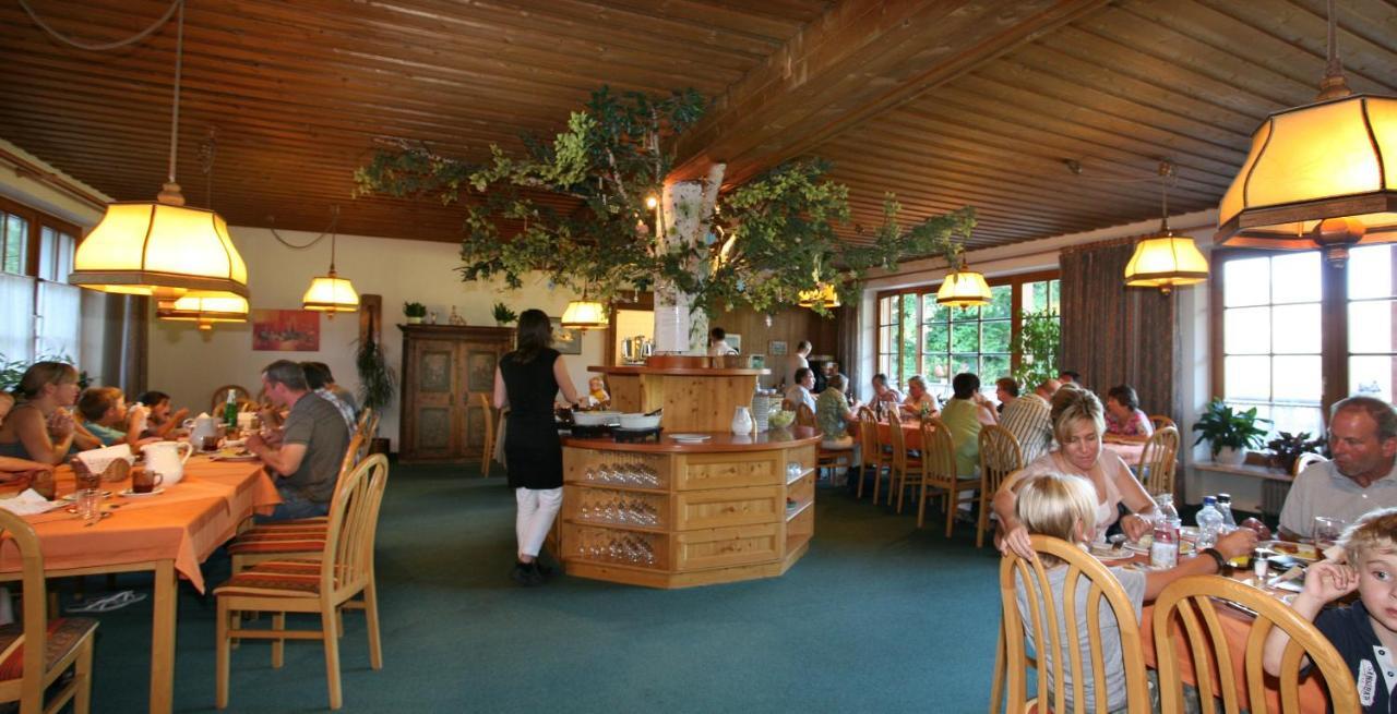 מלון גוסאו Haus Der Begegnung מראה חיצוני תמונה